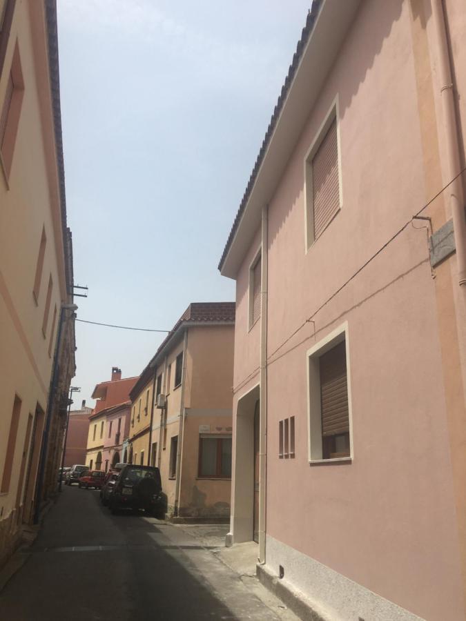 Casa Rosa Di Maria Gabriella San Vito A 30 Km Da Villasimius Kültér fotó